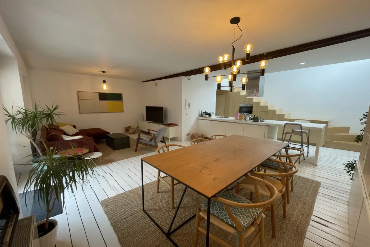 Appartement te  huur in Sint-Jans-Molenbeek 1080 1250.00€ 1 slaapkamers 104.00m² - Zoekertje 611023