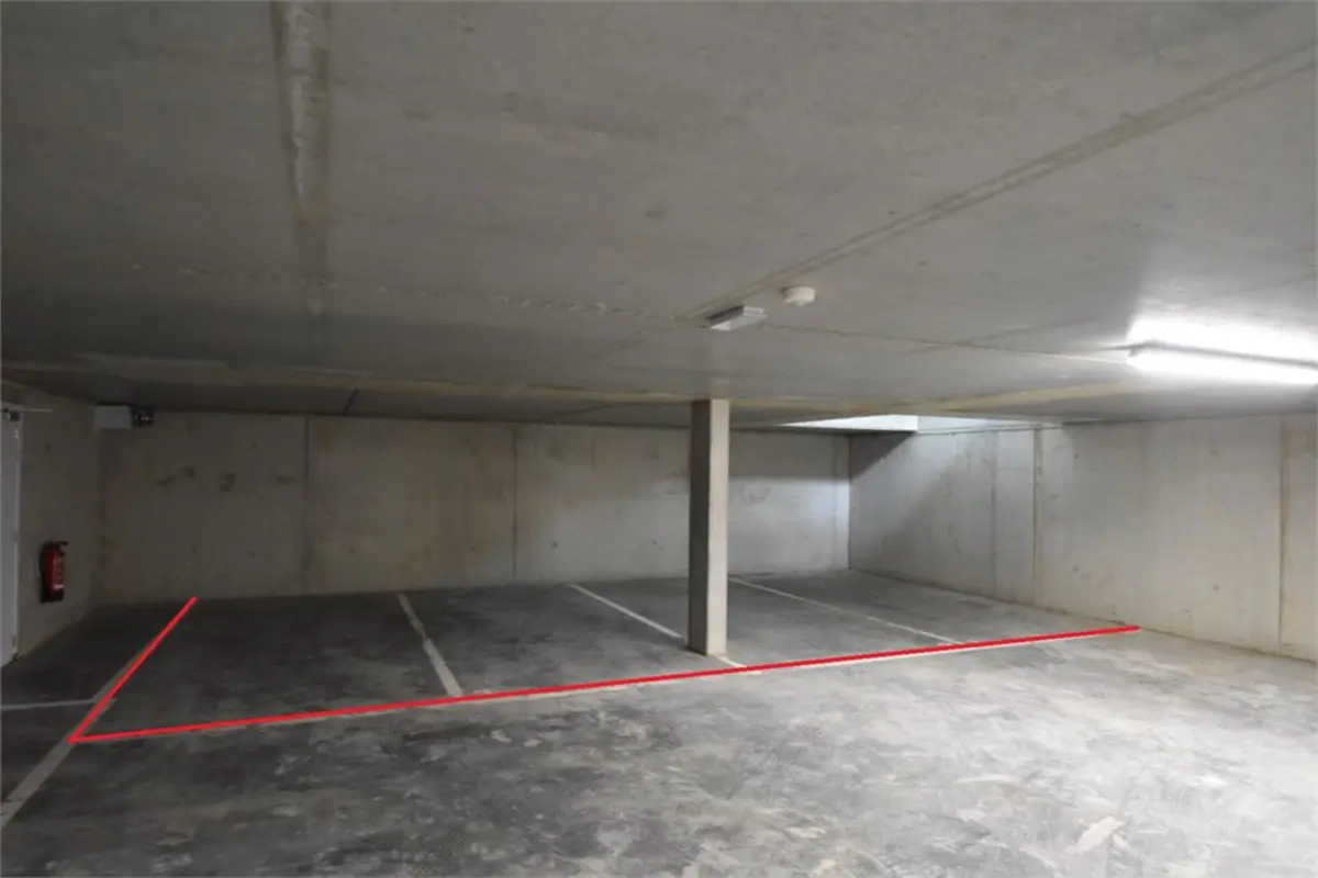 Parking & garage te  koop in Tongeren 3700 16000.00€  slaapkamers m² - Zoekertje 611115