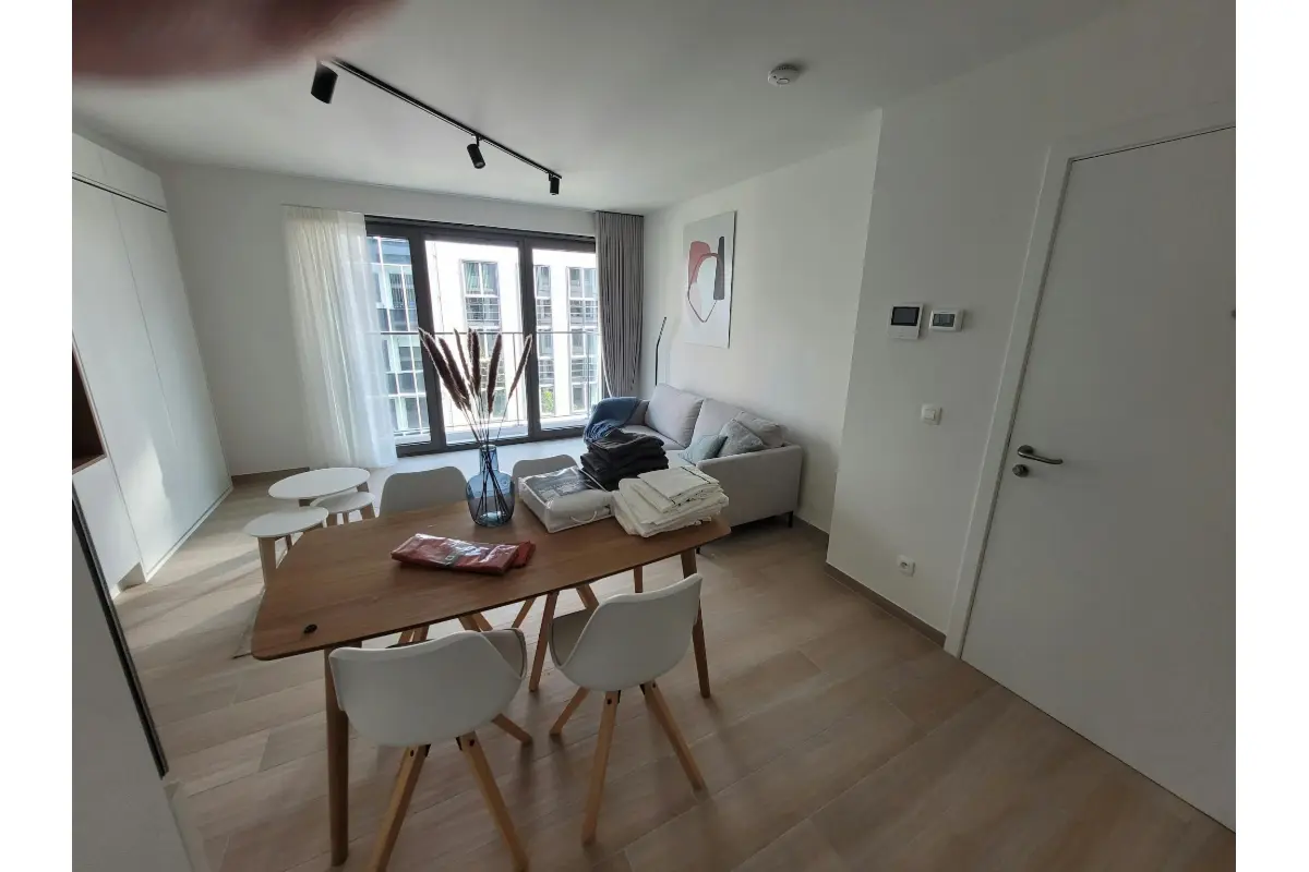 Mixgebouw te  huur in Brussel 1000 1120.00€  slaapkamers m² - Zoekertje 612768