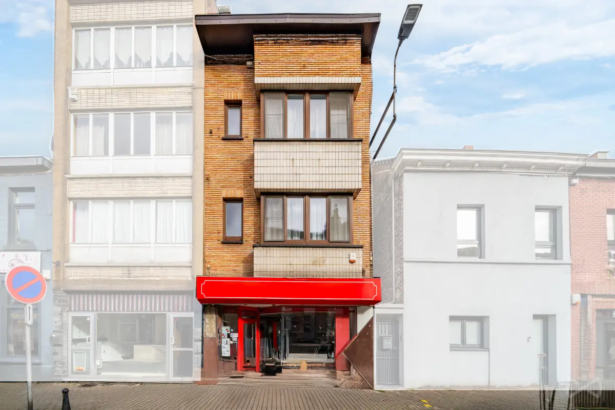 Immeuble de rapport - Immeuble à appartement à vendre à Jumet 6040 217000.00€ 4 chambres 271.00m² - annonce 612655