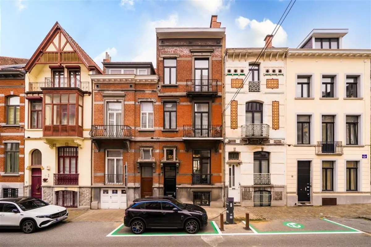 Maison à vendre à Bruxelles 1000 1195000.00€ 5 chambres 321.00m² - annonce 612043