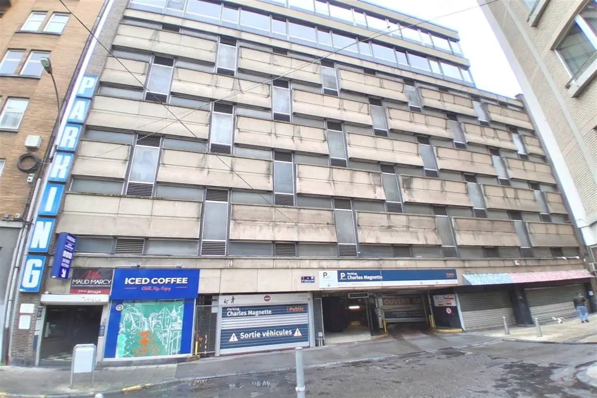 Parking & garage te  koop in Luik 4000 32000.00€  slaapkamers m² - Zoekertje 612713