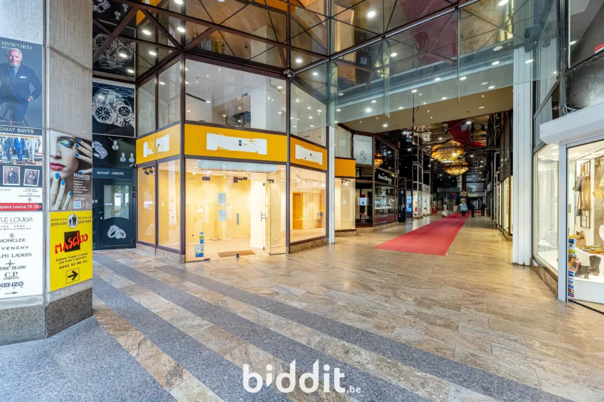 Immeuble mixte à vendre à Ixelles 1050 850000.00€  chambres m² - annonce 612370