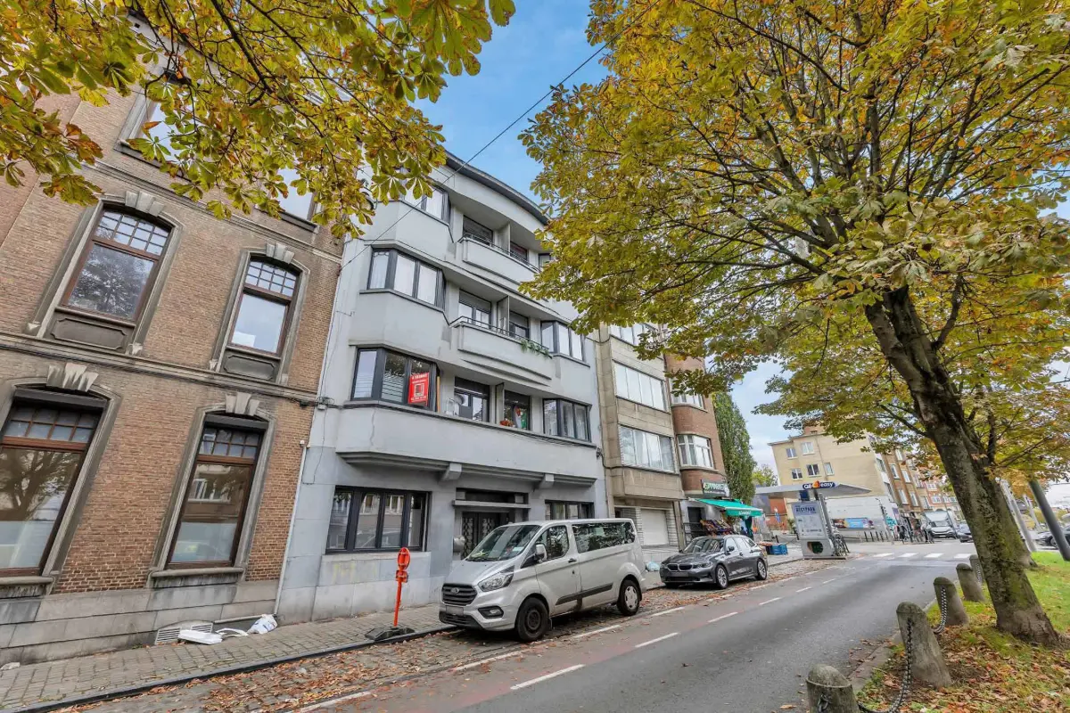 Appartement te  koop in Sint-Jans-Molenbeek 1080 269000.00€ 1 slaapkamers 104.40m² - Zoekertje 612913