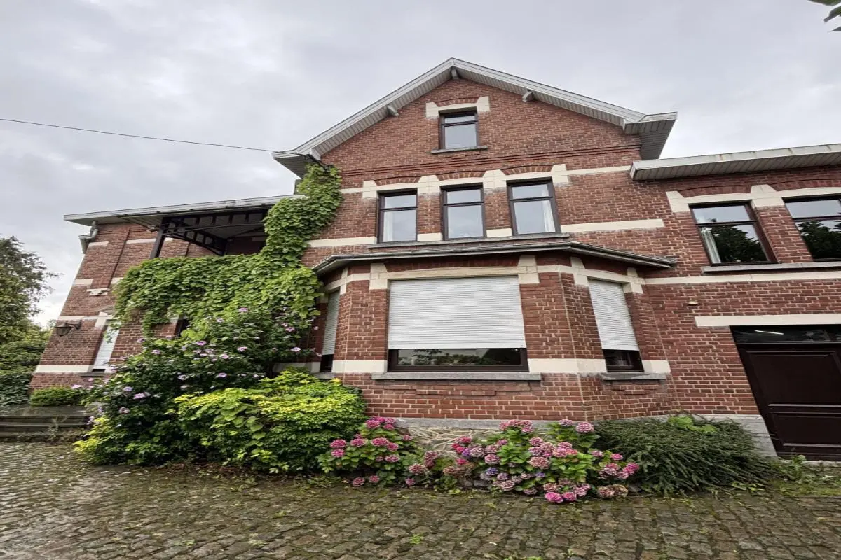 Maison de maître à vendre à Braine-le-Comte 7090 520000.00€ 5 chambres 366.00m² - annonce 613013
