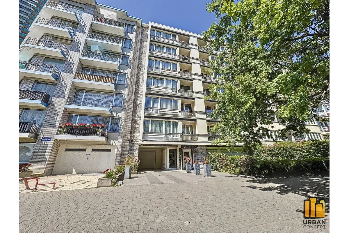 Appartement te  in Sint-Jans-Molenbeek 1080 239000.00€ 2 slaapkamers 83.50m² - Zoekertje 613193