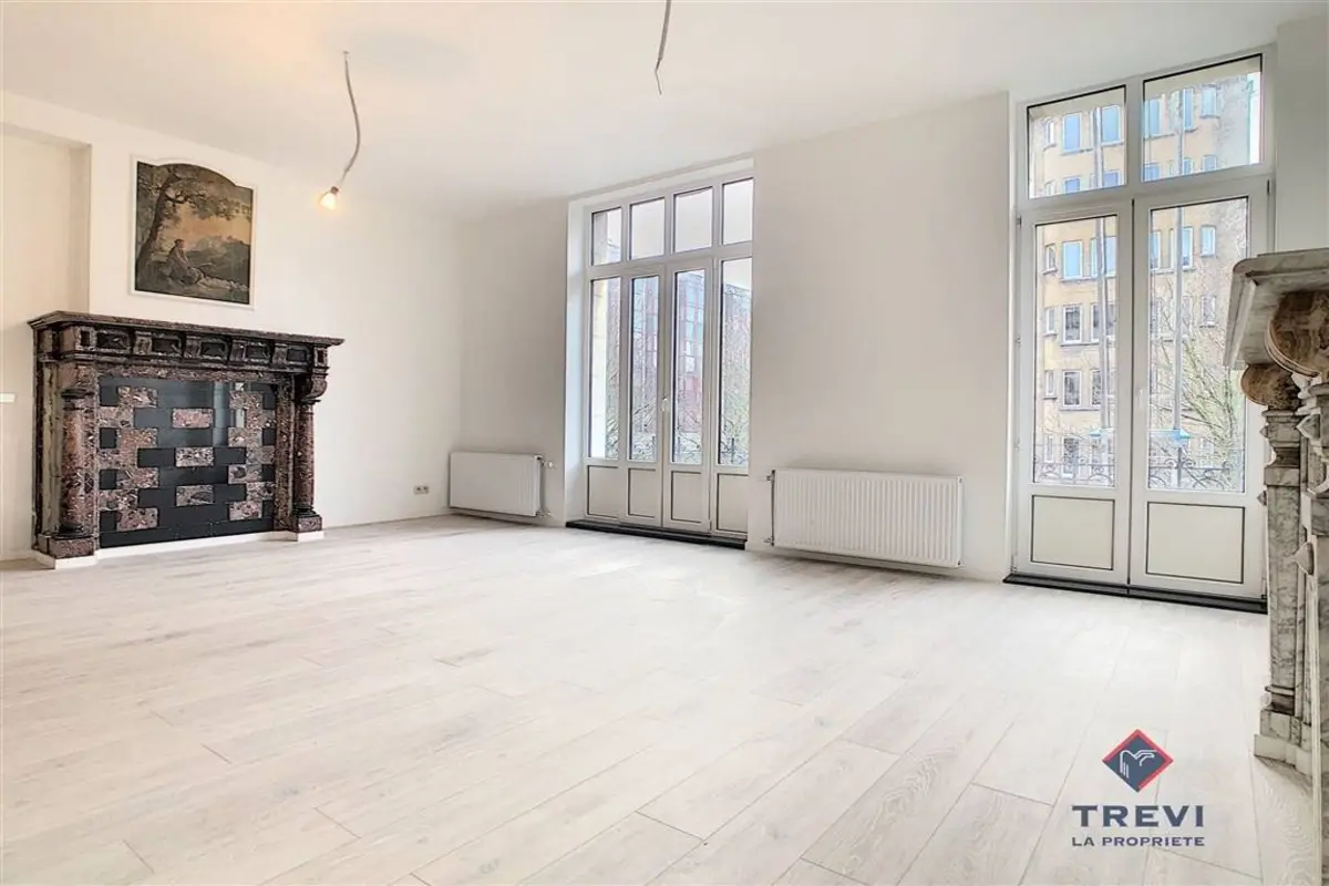 Immeuble de rapport - Immeuble à appartement à vendre à Charleroi 6000 1475000.00€ 13 chambres m² - annonce 613173