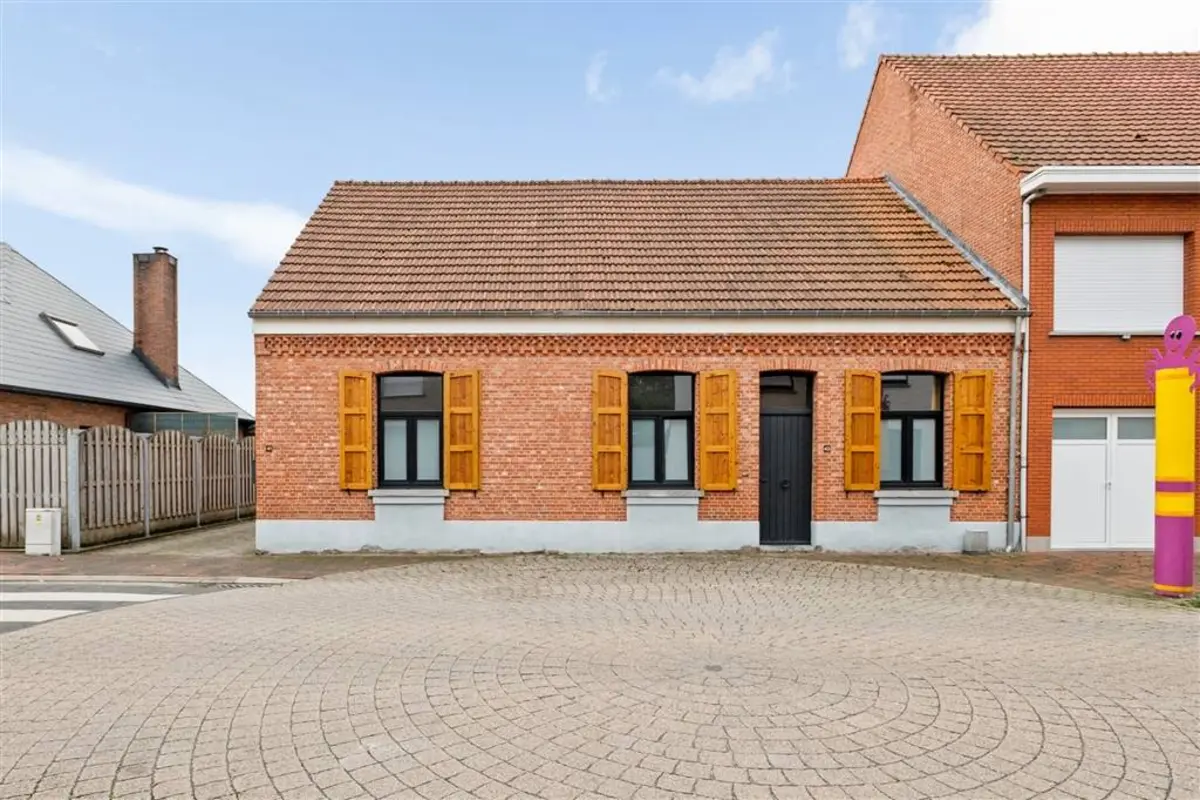 Immeuble de rapport - Immeuble à appartement à vendre à Vosselaar 2350 398000.00€ 4 chambres 215.00m² - annonce 613153