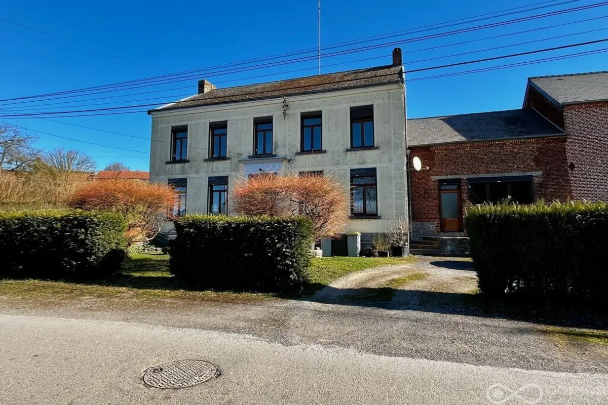 Maison de maître à vendre à Grandrieu 6470 199000.00€ 4 chambres 191.00m² - annonce 613785