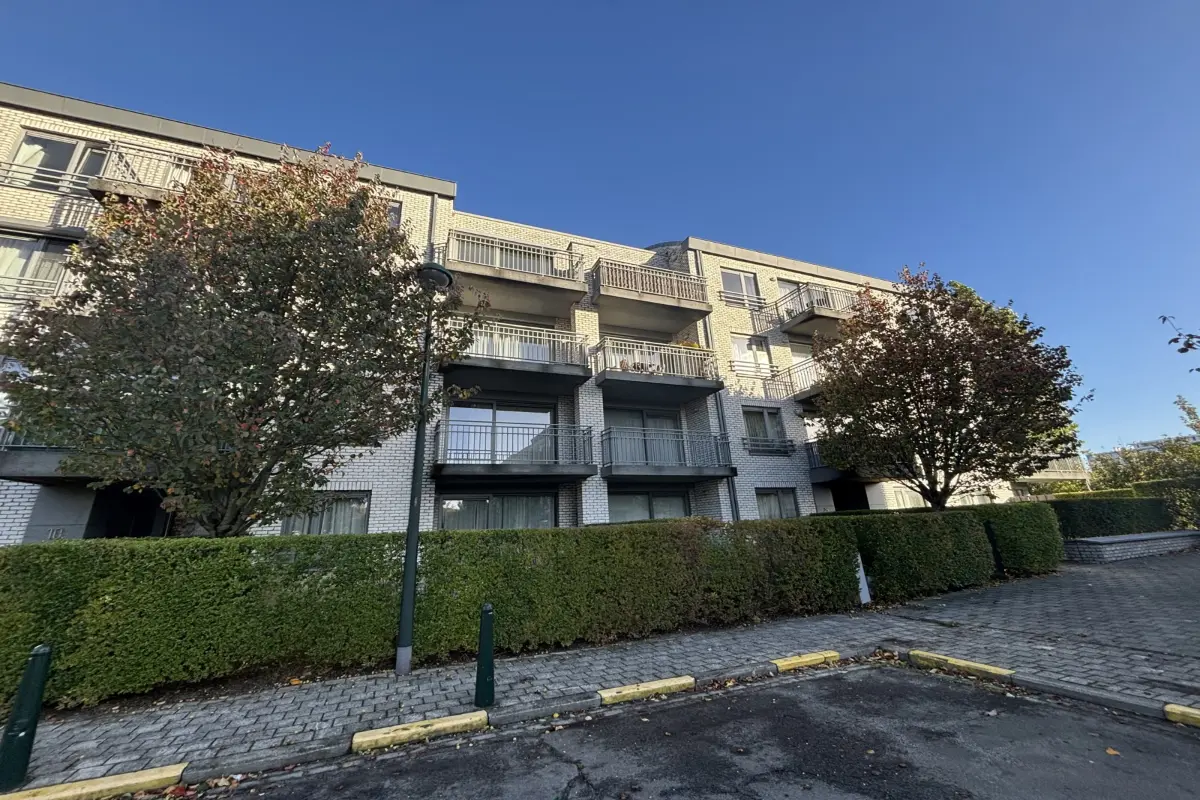Appartement te  in Oudergem 1160 325000.00€ 1 slaapkamers 63.00m² - Zoekertje 613555