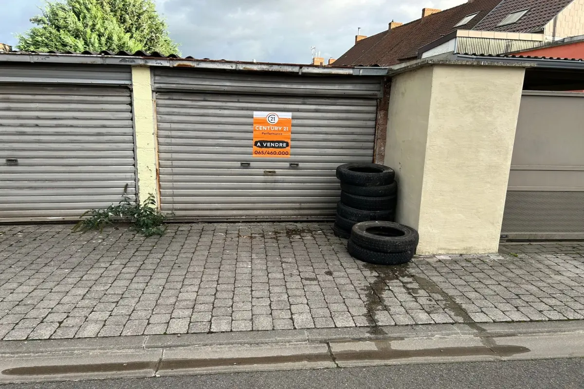 Box à vendre à Cuesmes 7033 8000.00€  chambres m² - annonce 613468