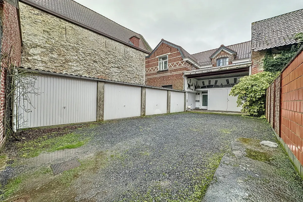 Parking & garage te  huur in Doornik 7500 80.00€  slaapkamers m² - Zoekertje 613998