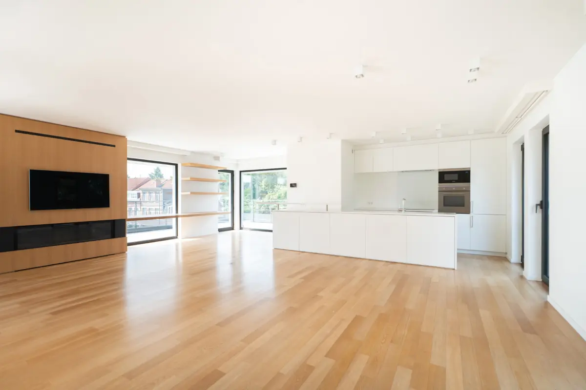 Appartement à louer à Uccle 1180 3400.00€ 3 chambres 185.00m² - annonce 613522