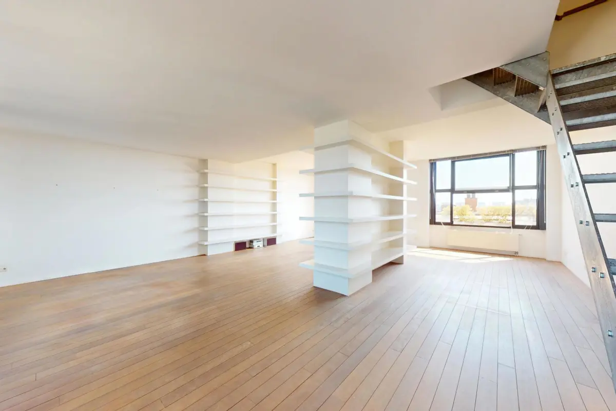 Appartement te  koop in Schaarbeek 1030 579000.00€ 3 slaapkamers 253.00m² - Zoekertje 614401