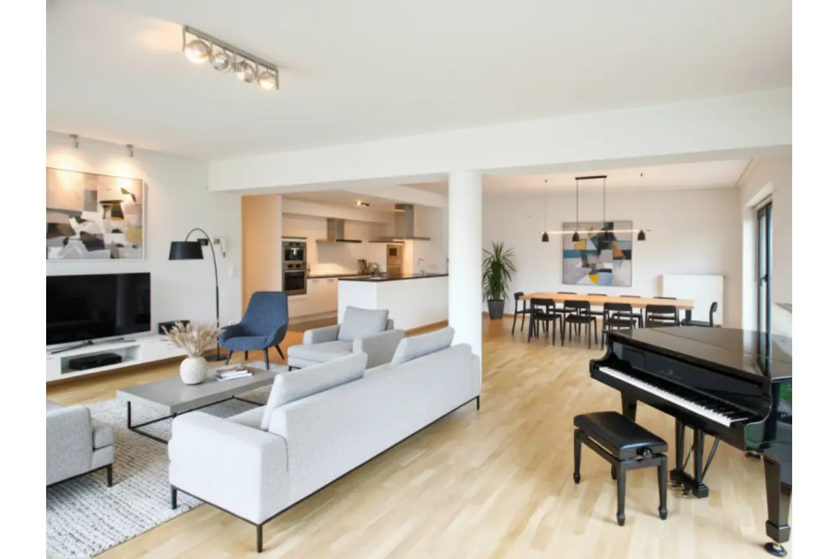 Appartement te  in Ukkel 1180 2400.00€ 3 slaapkamers 176.00m² - Zoekertje 614802