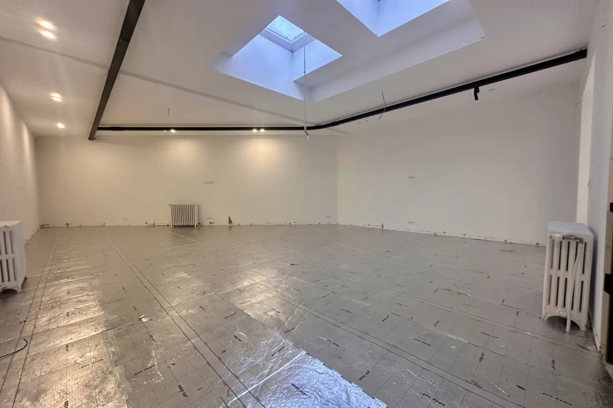 Handelszaak te  koop in Sint-Jans-Molenbeek 1080 375000.00€  slaapkamers 265.00m² - Zoekertje 614403