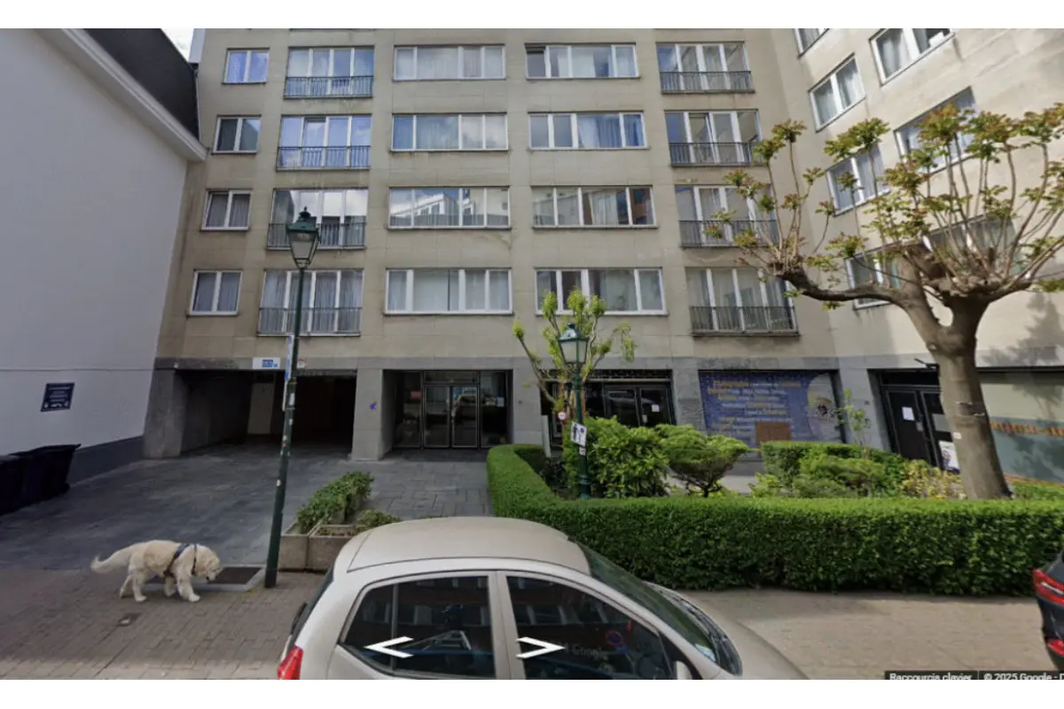 Parking te  koop in Sint-Gillis 1060 28000.00€  slaapkamers m² - Zoekertje 615004