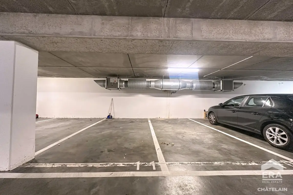 Parking & garage te  huur in Schaarbeek 1030 100.00€  slaapkamers m² - Zoekertje 614720