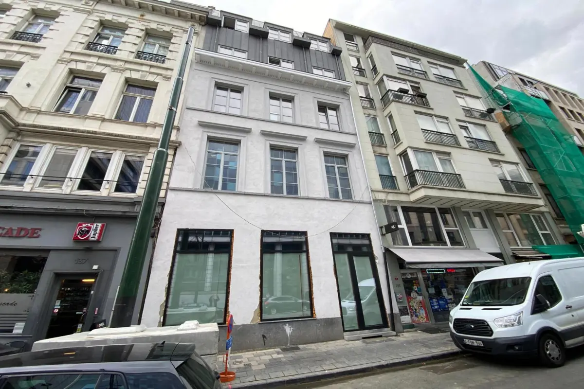 Commerce à  à Bruxelles 1000 2500.00€  chambres 90.00m² - annonce 614400