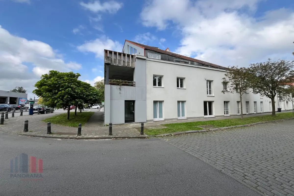 Commerce à louer à Sint-Denijs-Westrem 9051 2750.00€  chambres 318.00m² - annonce 615163