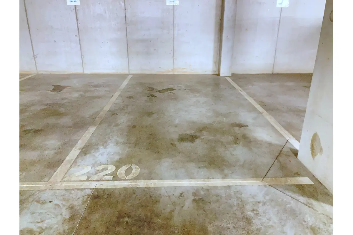 Parking à  à Bruxelles 1000 28000.00€  chambres m² - annonce 615820