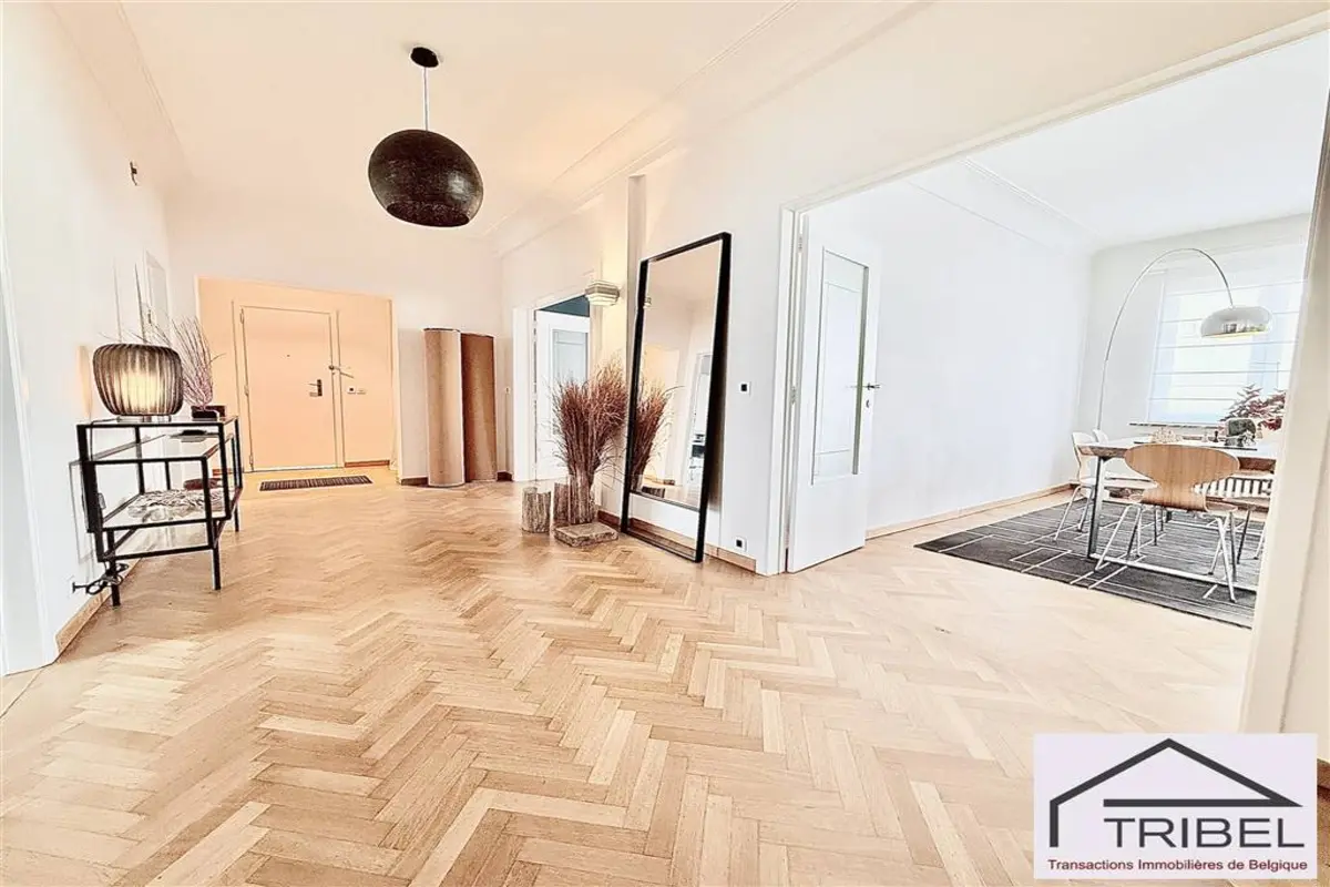 Appartement te  koop in Elsene 1050 690000.00€ 4 slaapkamers 170.00m² - Zoekertje 615700