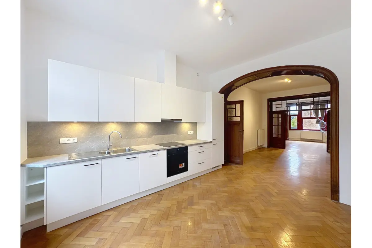 Benedenverdieping te  huur in Schaarbeek 1030 1850.00€ 2 slaapkamers 100.00m² - Zoekertje 615740