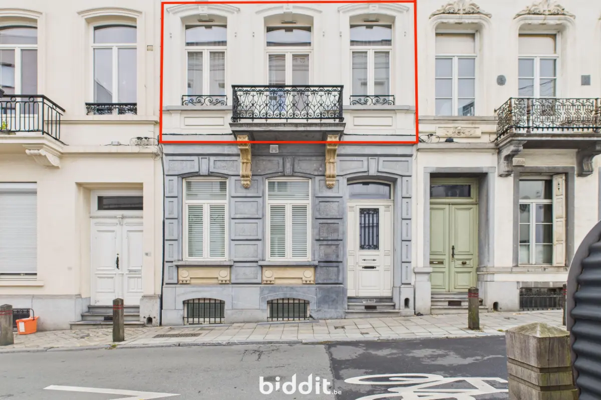 Appartement te  koop in Elsene 1050 200000.00€ 2 slaapkamers m² - Zoekertje 615445