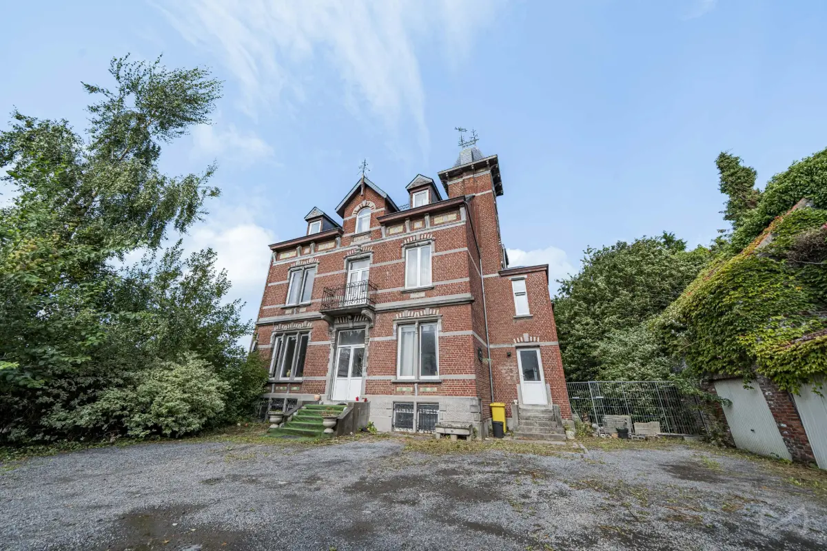 Maison de maître à vendre à Soignies 7060 480000.00€ 6 chambres 580.00m² - annonce 615737