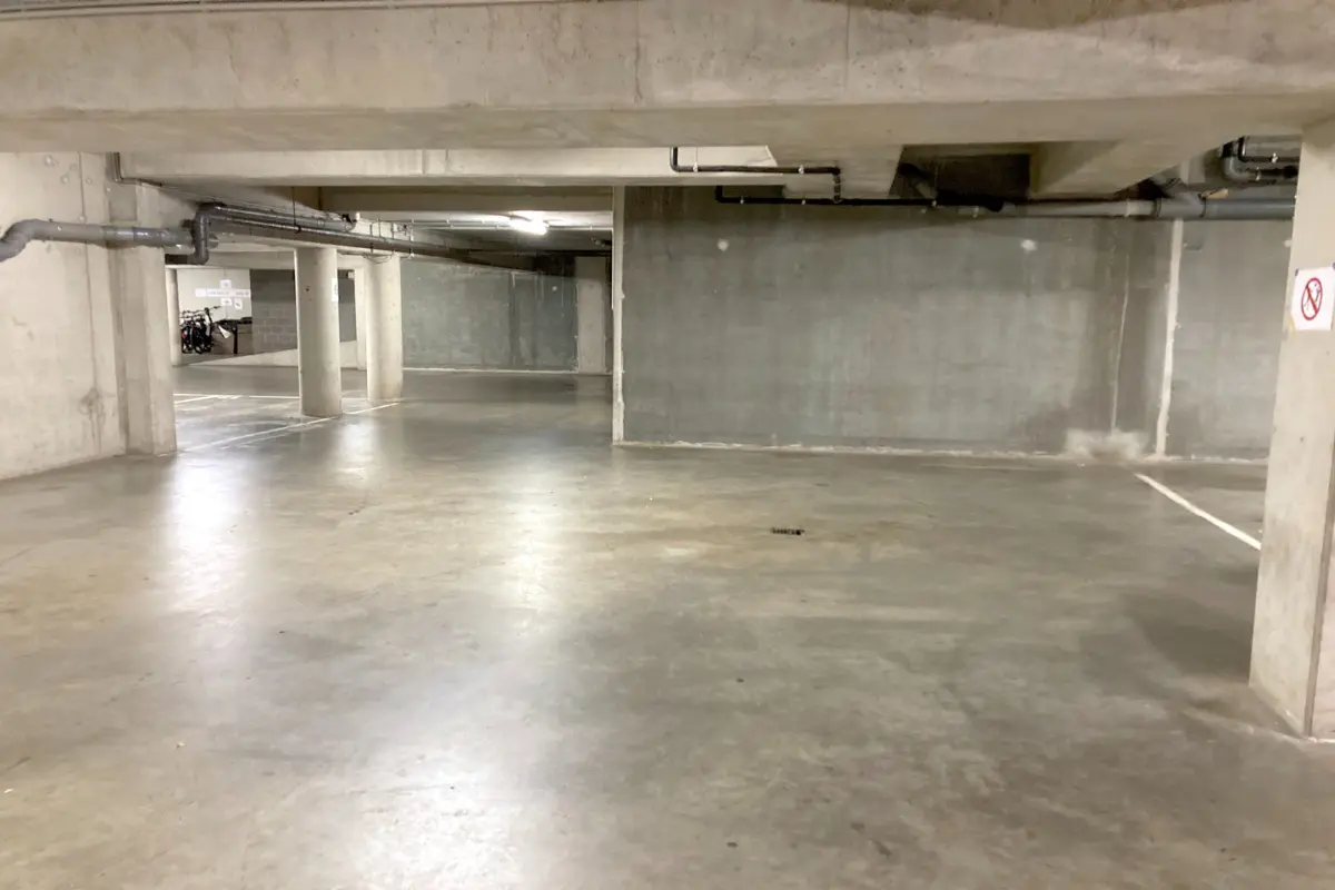 Box à vendre à Bruxelles 1000 25000.00€  chambres m² - annonce 615817