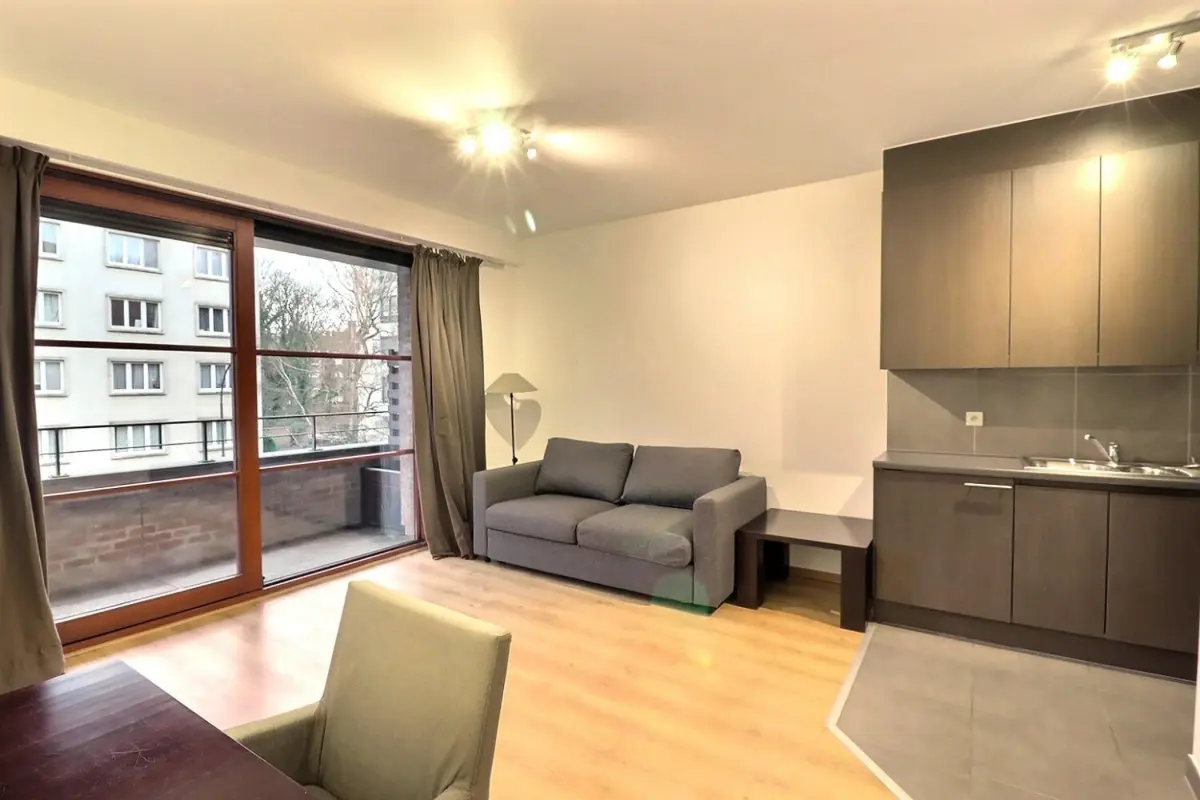 Studio te  huur in Oudergem 1160 895.00€ 0 slaapkamers 27.00m² - Zoekertje 615337