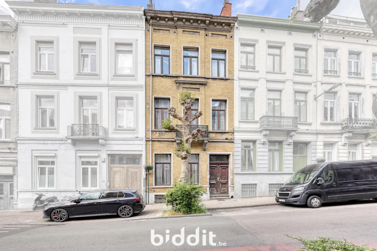 Immeuble de rapport - Immeuble à appartement à vendre à Saint-Josse-ten-Noode 1210 400000.00€ 7 chambres m² - annonce 615473
