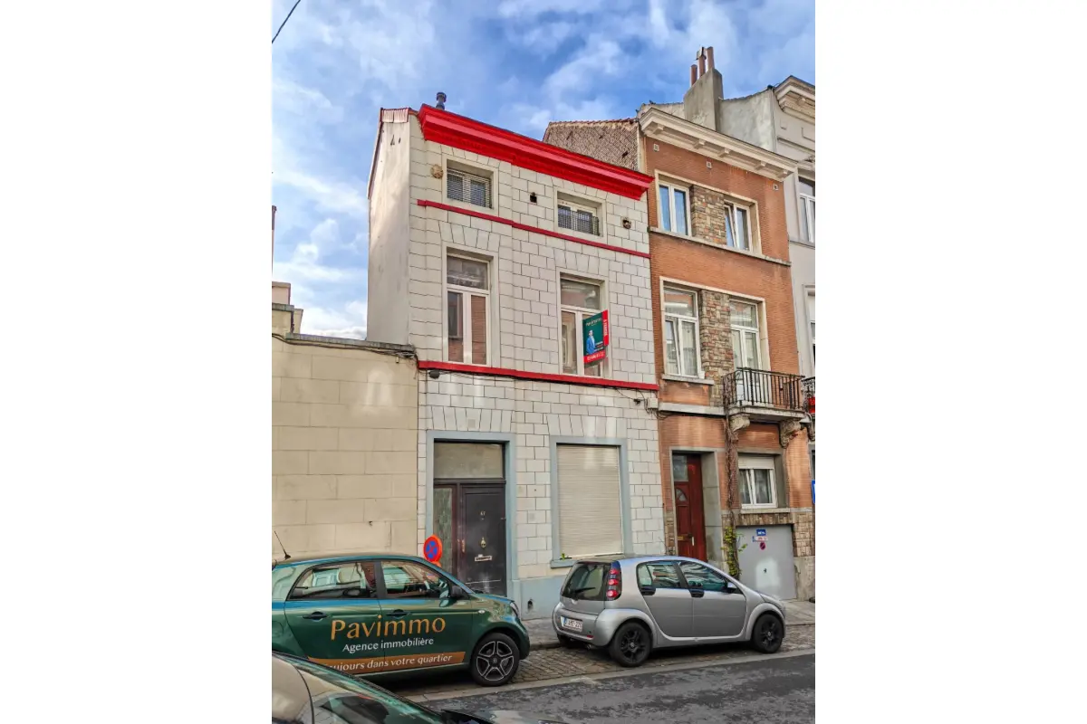 Huis te  in Schaarbeek 1030 239000.00€ 2 slaapkamers 99.00m² - Zoekertje 616010