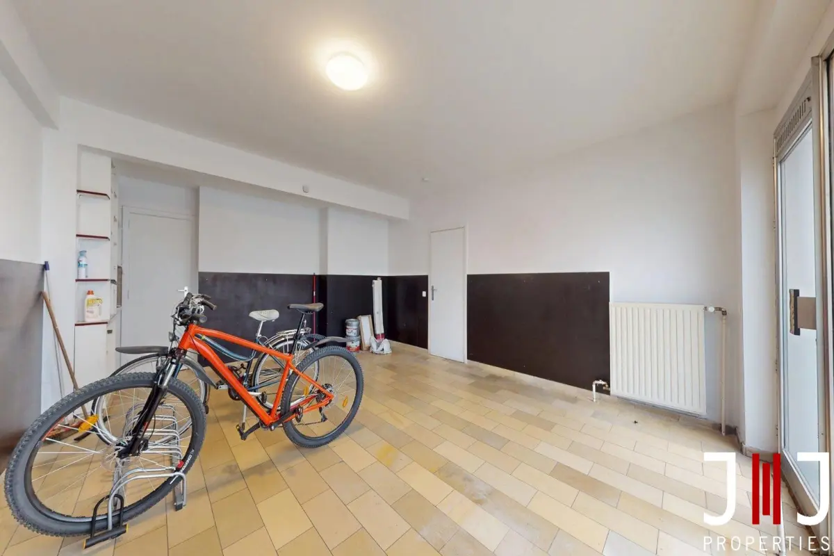 Handelszaak te  in Kraainem 1950 800.00€  slaapkamers 31.00m² - Zoekertje 616361