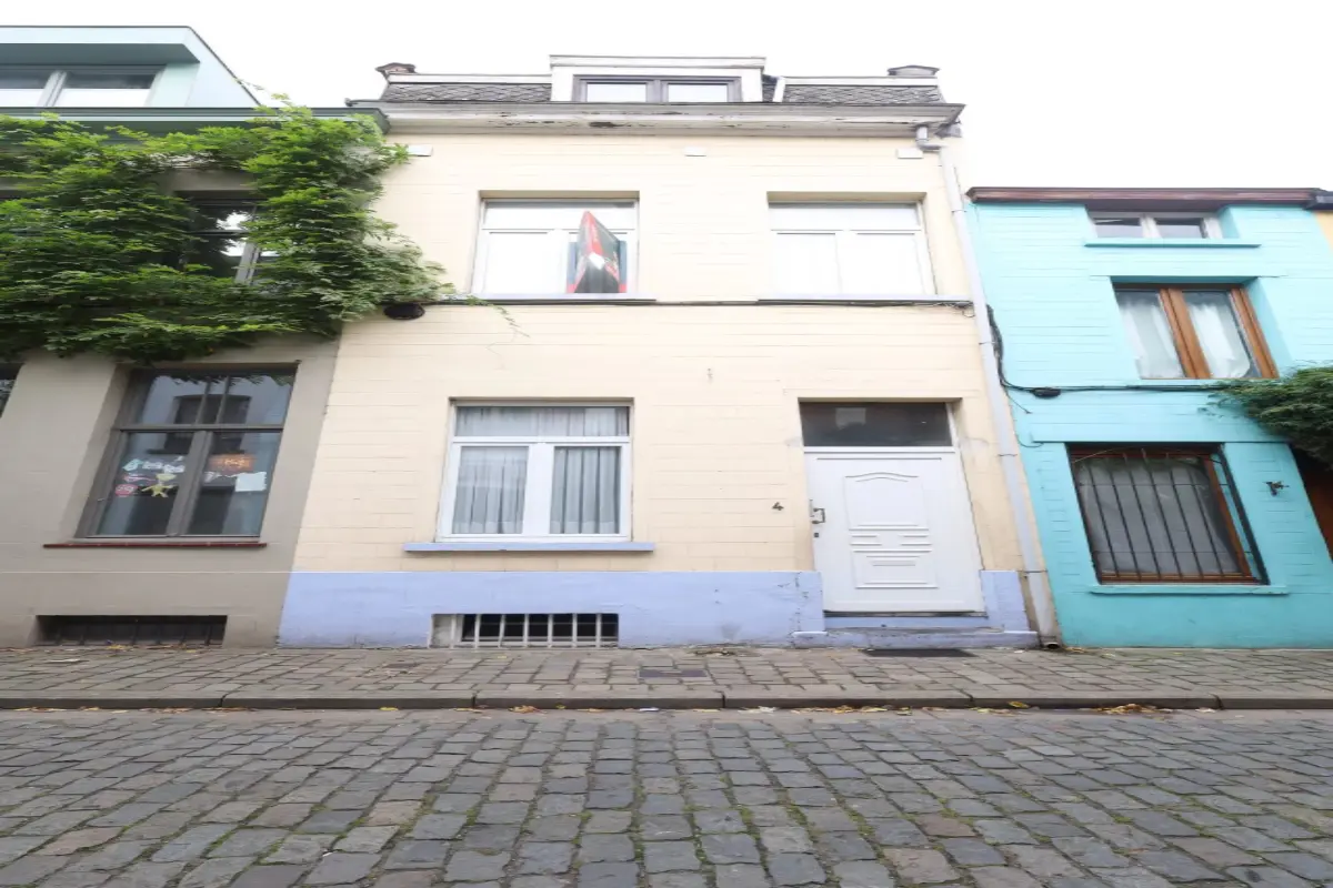 Huis te  koop in Sint-Jans-Molenbeek 1080 359000.00€ 4 slaapkamers 133.00m² - Zoekertje 616011