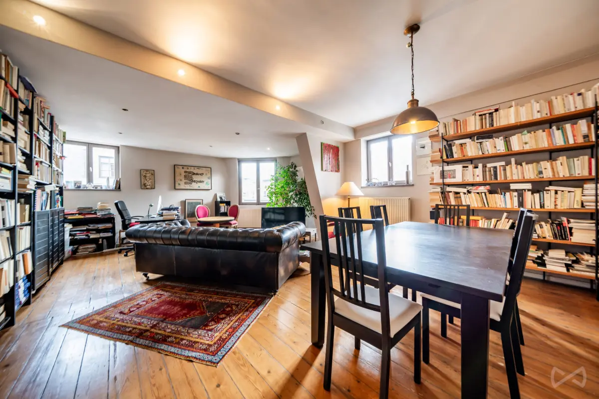 Appartement te  koop in Brussel 1000 375000.00€ 2 slaapkamers 118.00m² - Zoekertje 617404