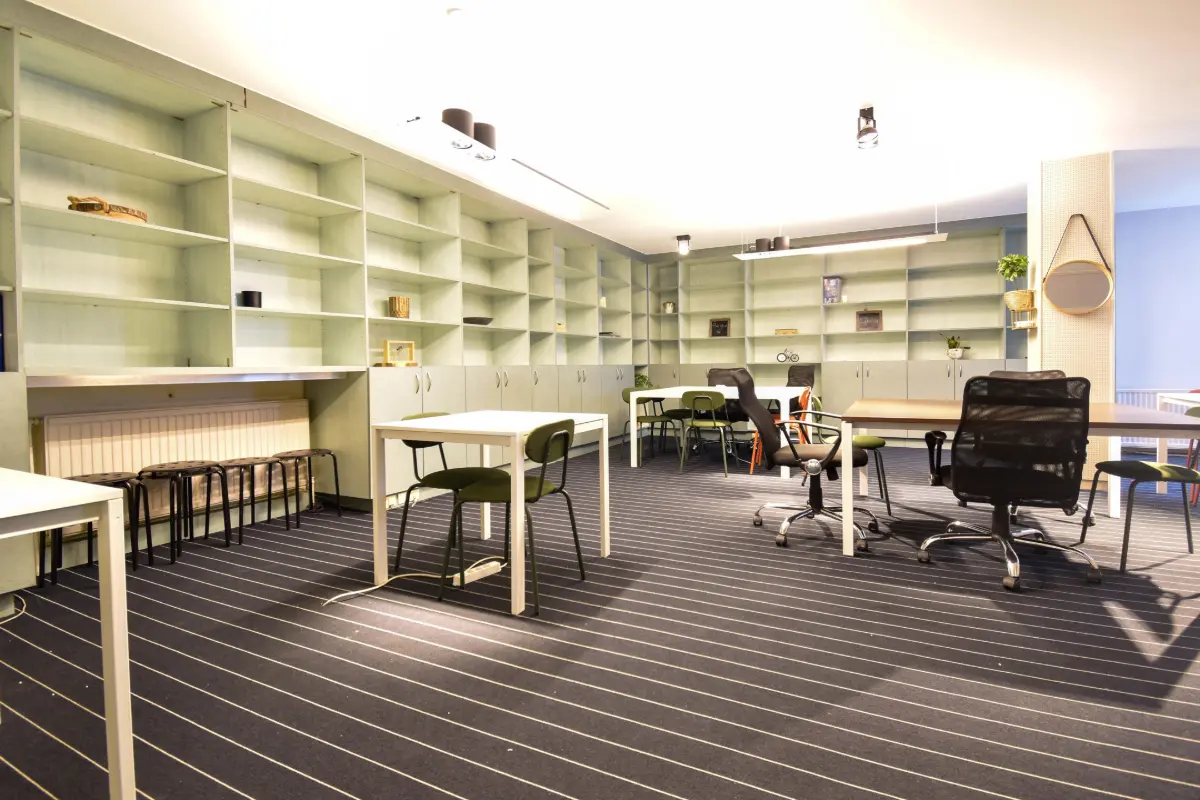 Handelszaak te  koop in Sint-Gillis 1060 200000.00€  slaapkamers 147.00m² - Zoekertje 616525