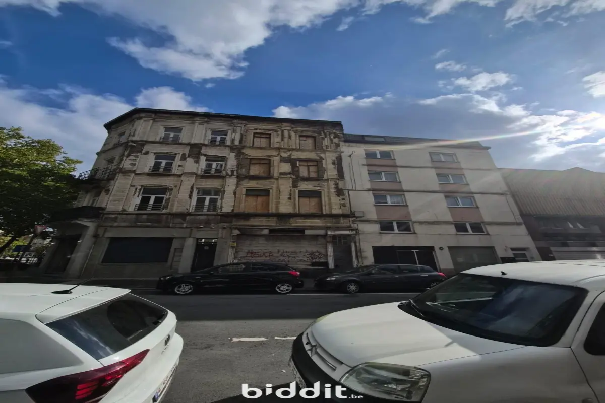 Immeuble mixte à vendre à Charleroi 6000 50000.00€ 12 chambres m² - annonce 616449