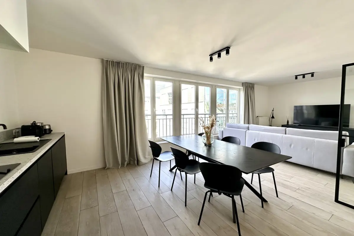 Appartement à à Ixelles 1050 2100.00€ 2 chambres 85.00m² - annonce 616309