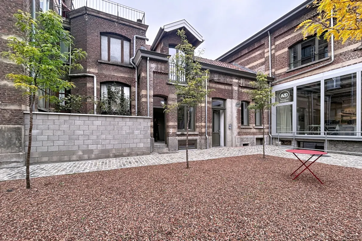 Handelszaak te  koop in Sint-Jans-Molenbeek 1080 292500.00€  slaapkamers 78.00m² - Zoekertje 616343