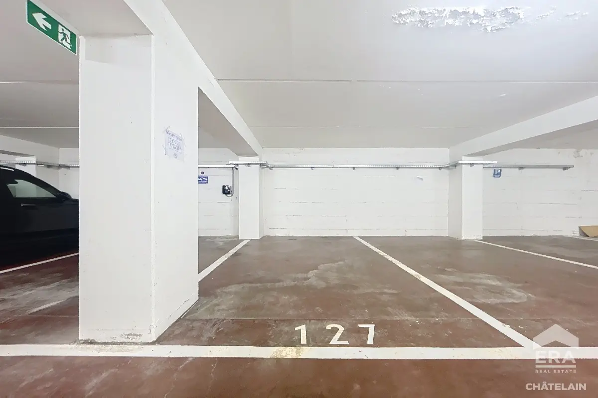 Parking & garage te  huur in Elsene 1050 119.00€  slaapkamers m² - Zoekertje 617357