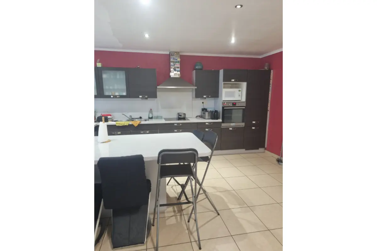 Autre à louer à Houdeng-Goegnies 7110 400.00€ 1 chambres 18.00m² - annonce 617304