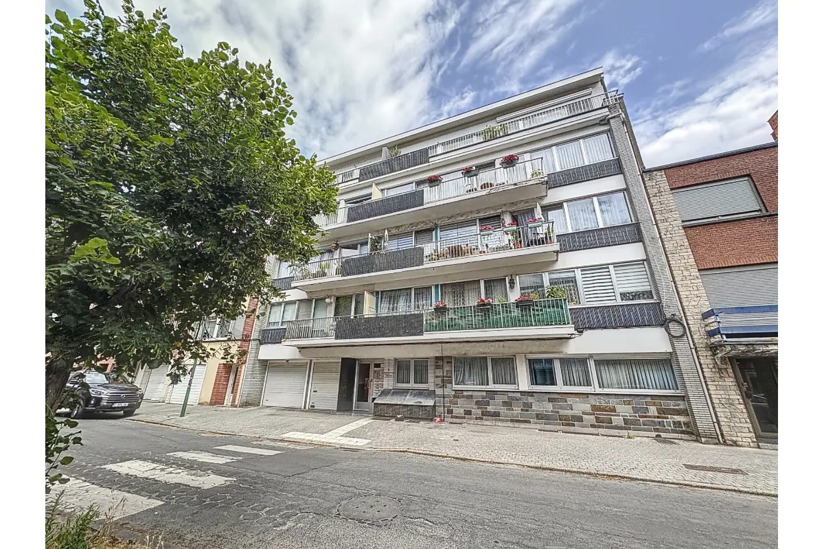 Appartement te  in Sint-Jans-Molenbeek 1080 155000.00€ 1 slaapkamers 50.00m² - Zoekertje 617212