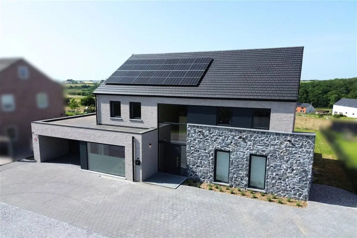 Villa à vendre à Froidchapelle 6440 460000.00€ 3 chambres 220.00m² - annonce 616709