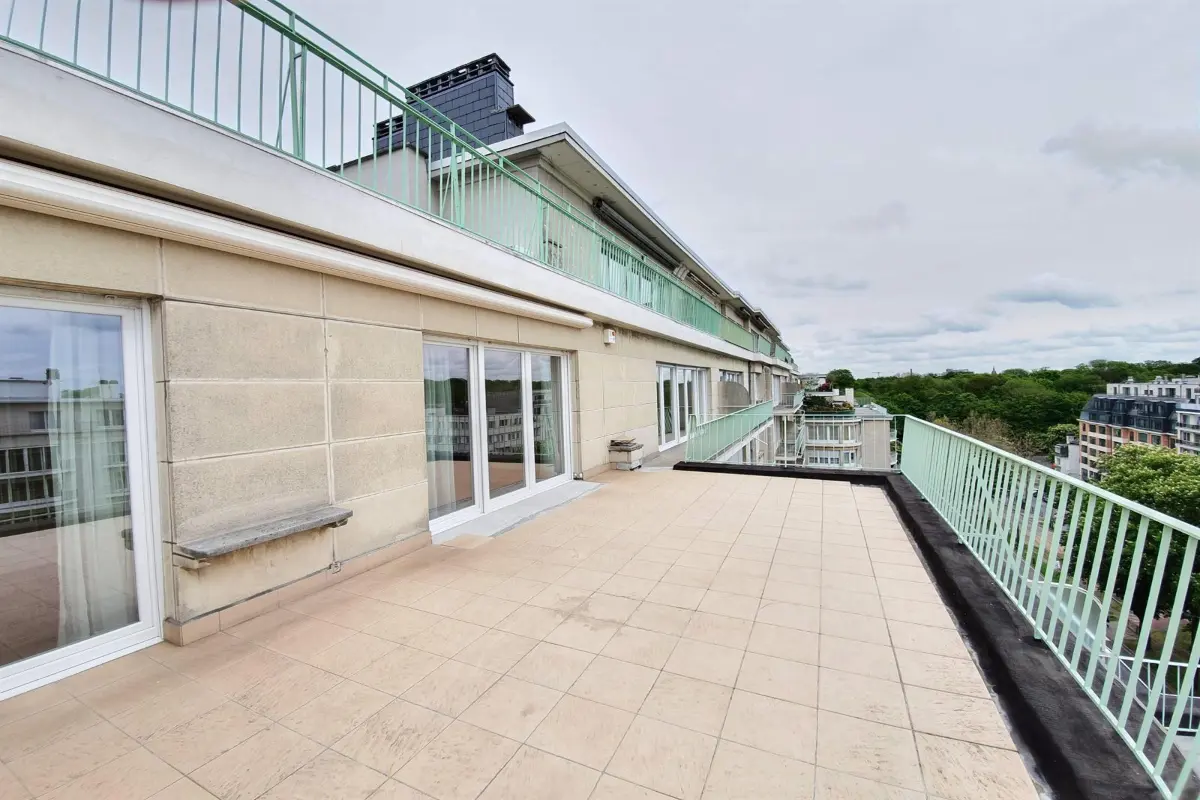 Appartement à louer à Uccle 1180 3500.00€ 3 chambres 220.00m² - annonce 617351