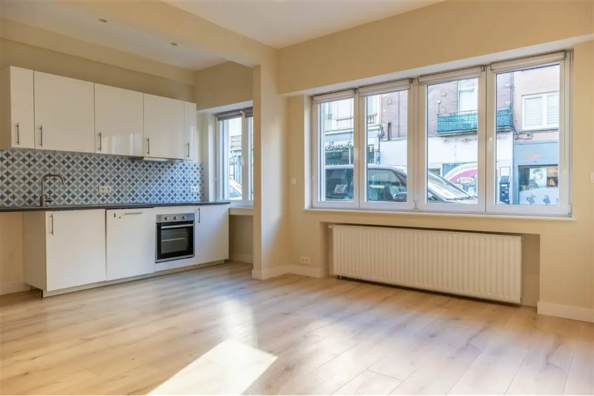 Commerce à vendre à Saint-Gilles 1060 210000.00€  chambres 40.00m² - annonce 616825