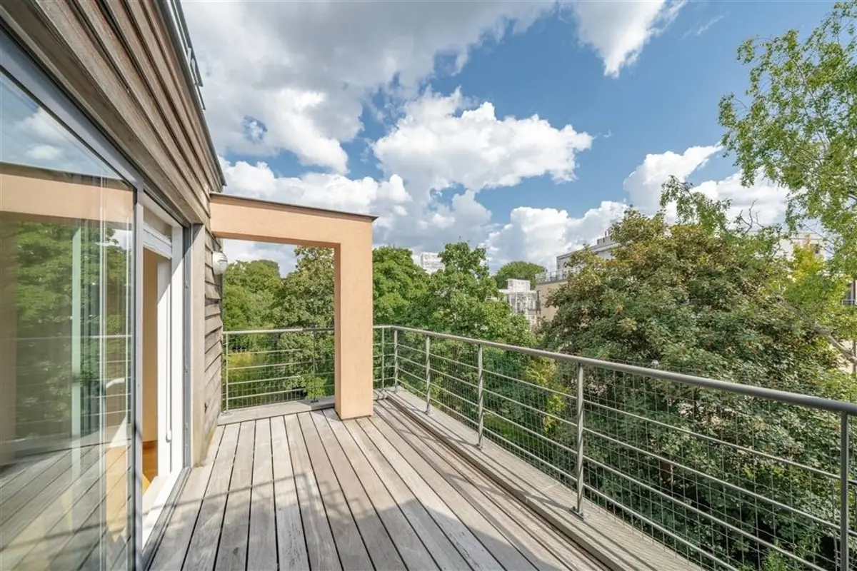 Appartement te  huur in Ukkel 1180 2100.00€ 2 slaapkamers 120.00m² - Zoekertje 617717