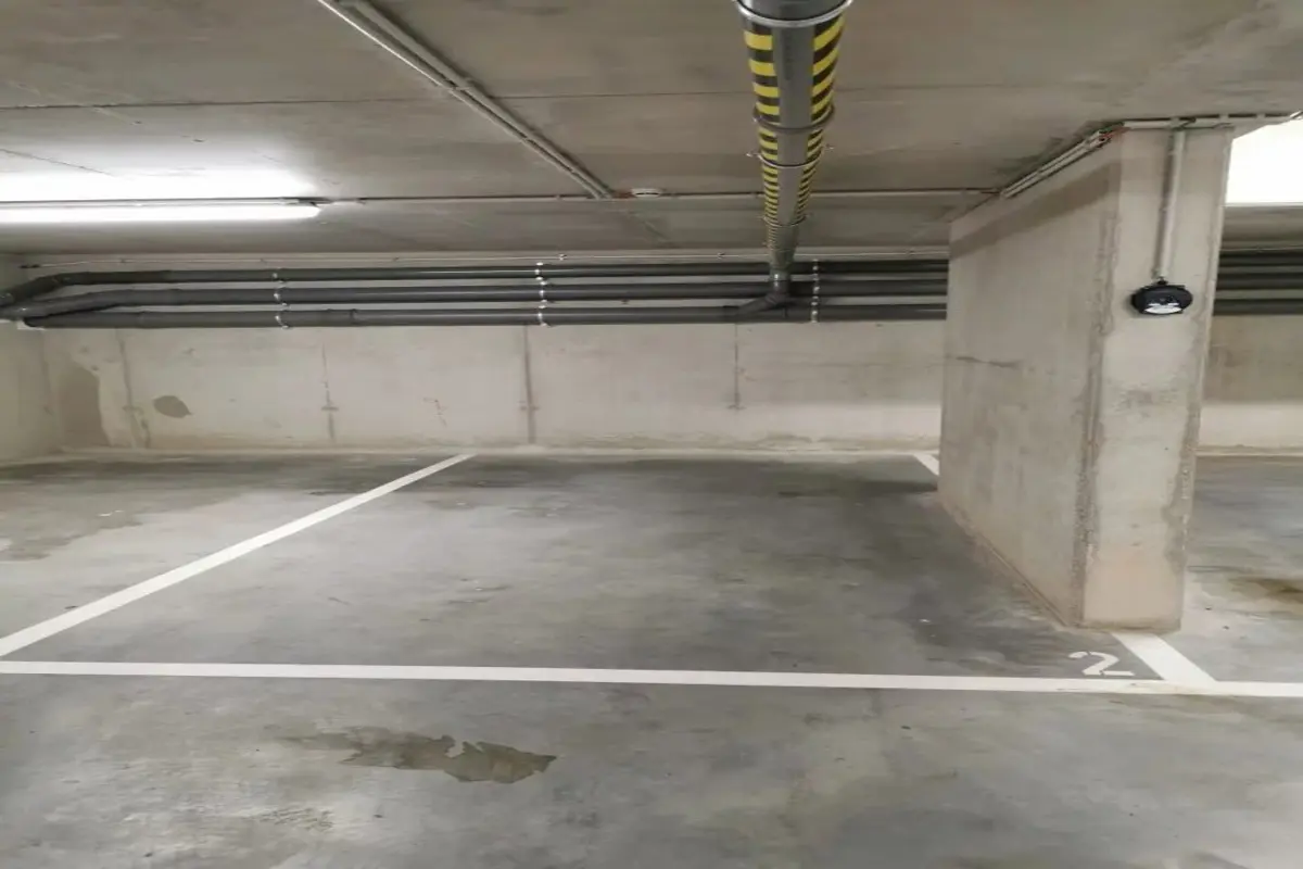 Box te koop in Evere 1140 20000.00€ slaapkamers m² - Zoekertje 617624