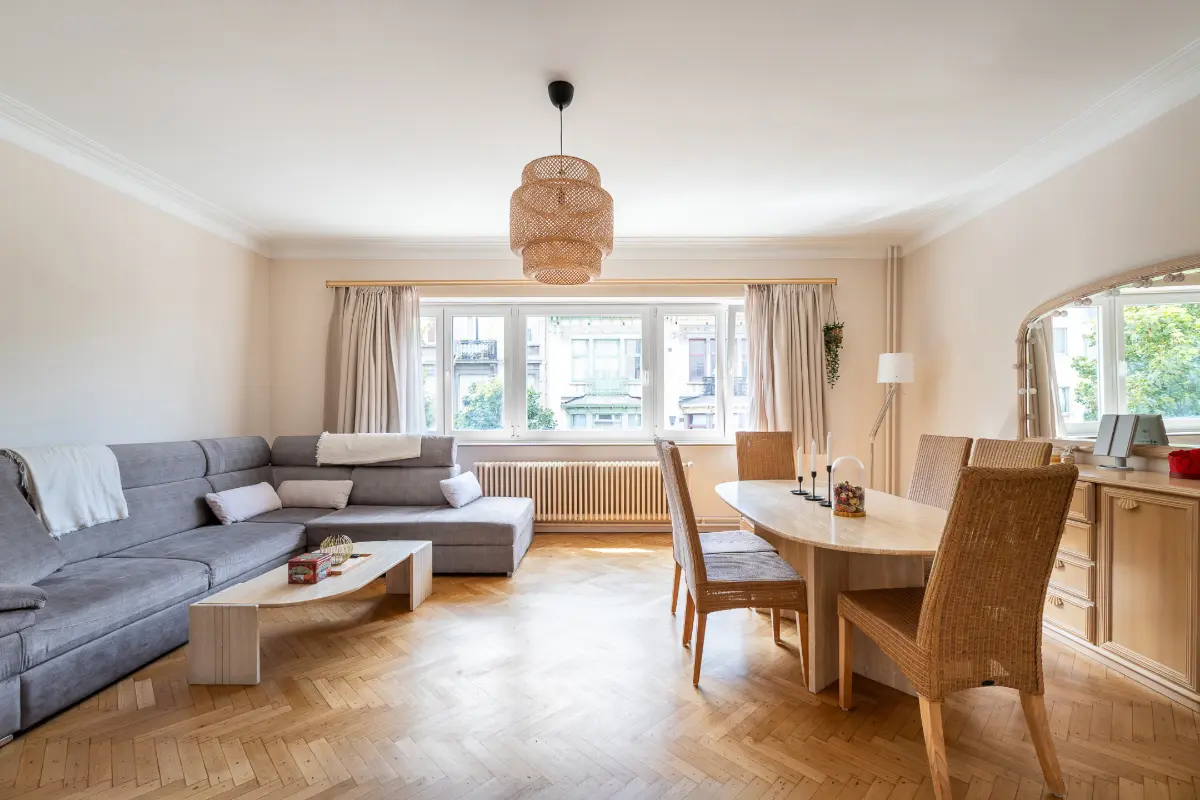 Appartement te  in Elsene 1050 350000.00€ 2 slaapkamers 100.00m² - Zoekertje 619763