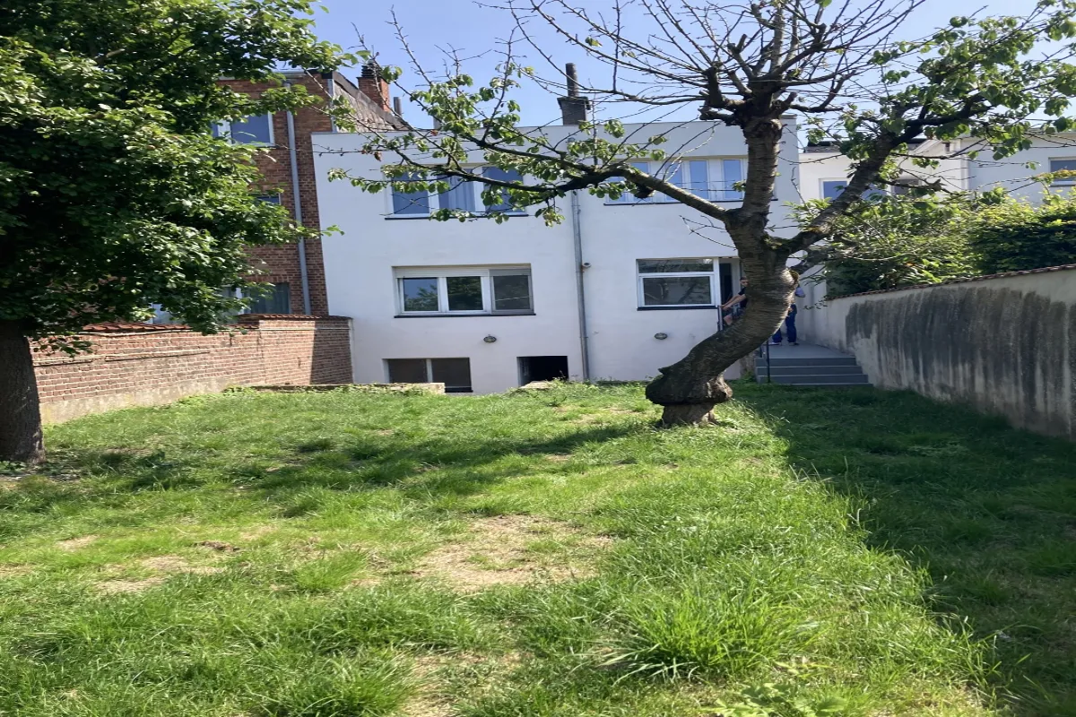 Immeuble mixte à vendre à Molenbeek-Saint-Jean 1080 640000.00€ 2 chambres 210.00m² - annonce 619970